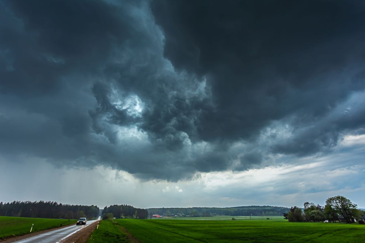 Sturm & Unwetter in Bergstraße: Richtige Vorsorge und schnel